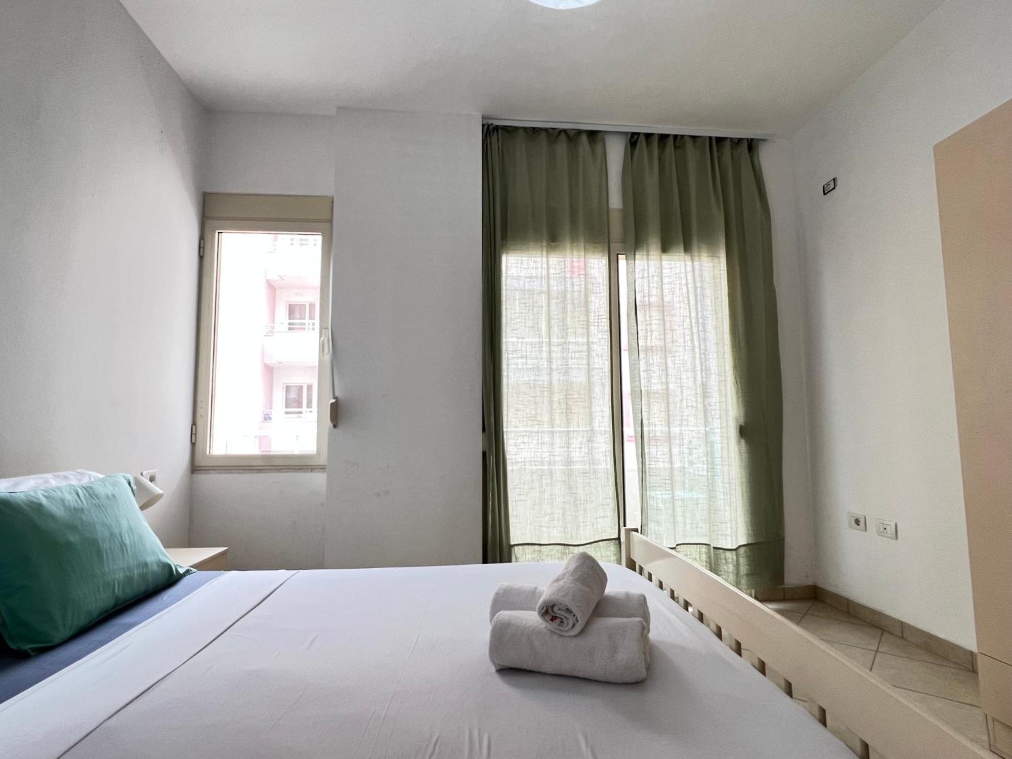 Lunasol Seaside Apartments Durres Exterior photo